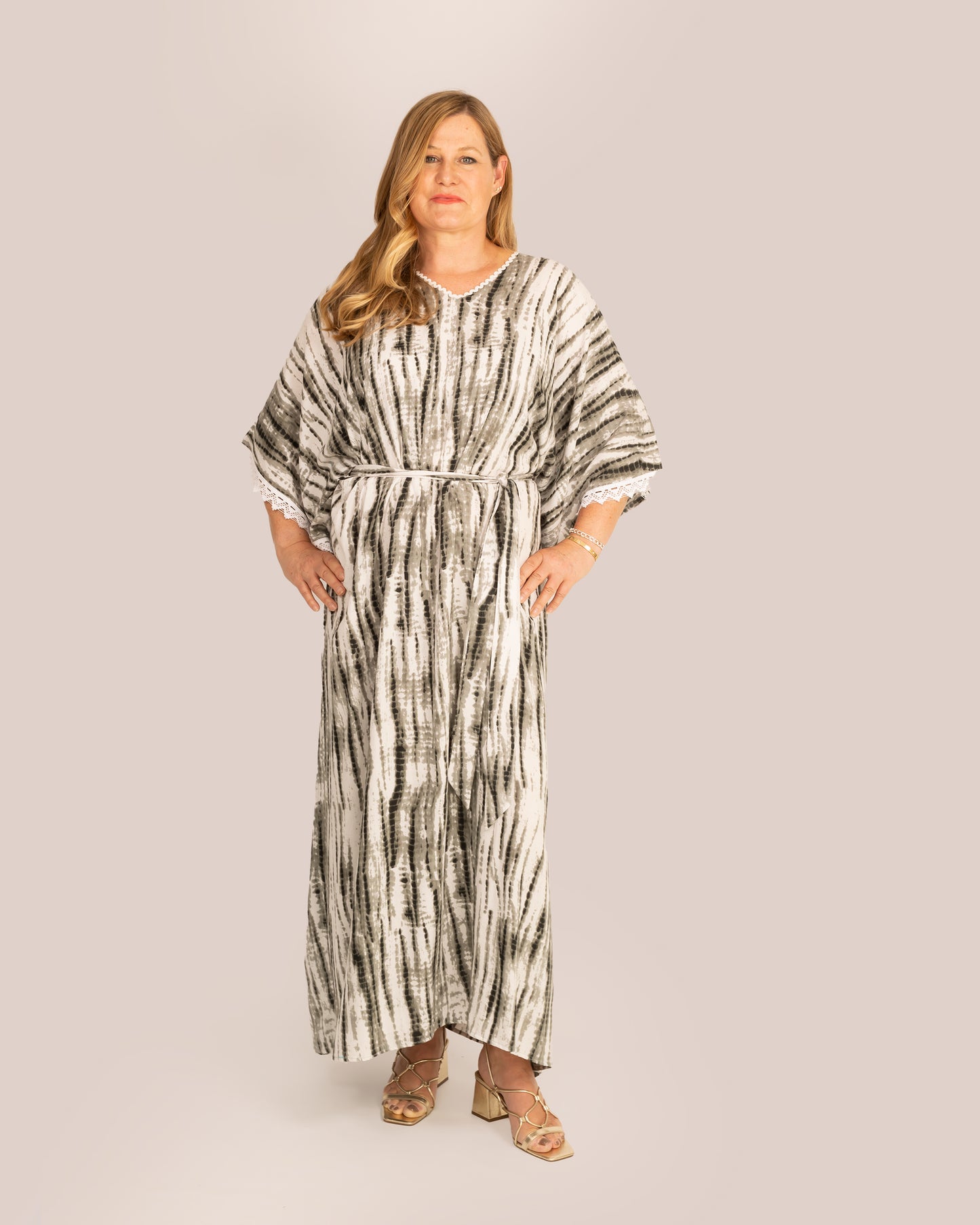 Yunikulondon, Luxury Shibori Dresstan