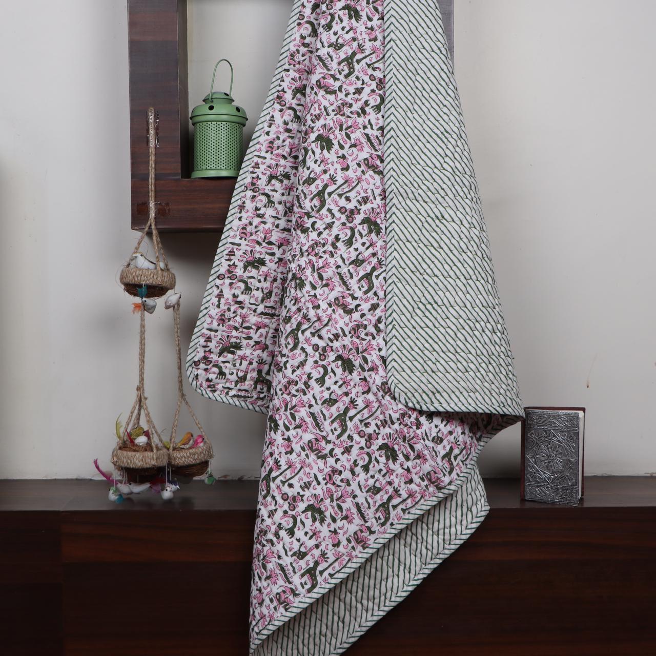 Baby quilt in Baby-dino - Yuniku London