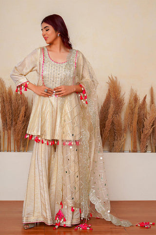 Blooming Ecru Kurta set - Yuniku London